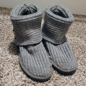 BearPaw Women's Gray Knit Boots